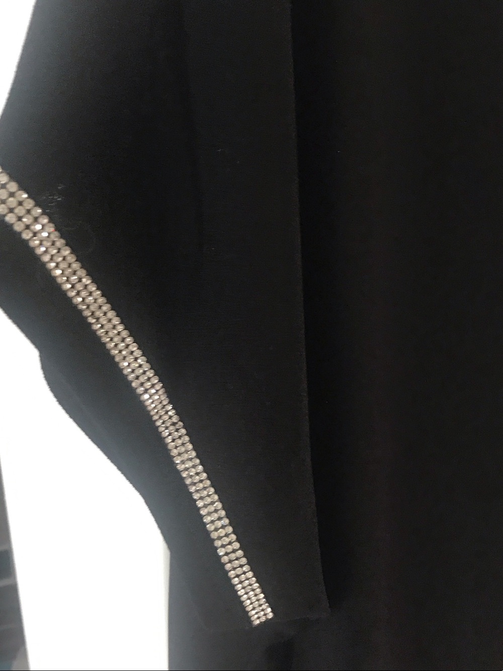 89 +Madison Black & Rhinestones Top size 2X - Picture 5 of 6